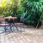 Protéger son mobilier de jardin avec une housse de jardin